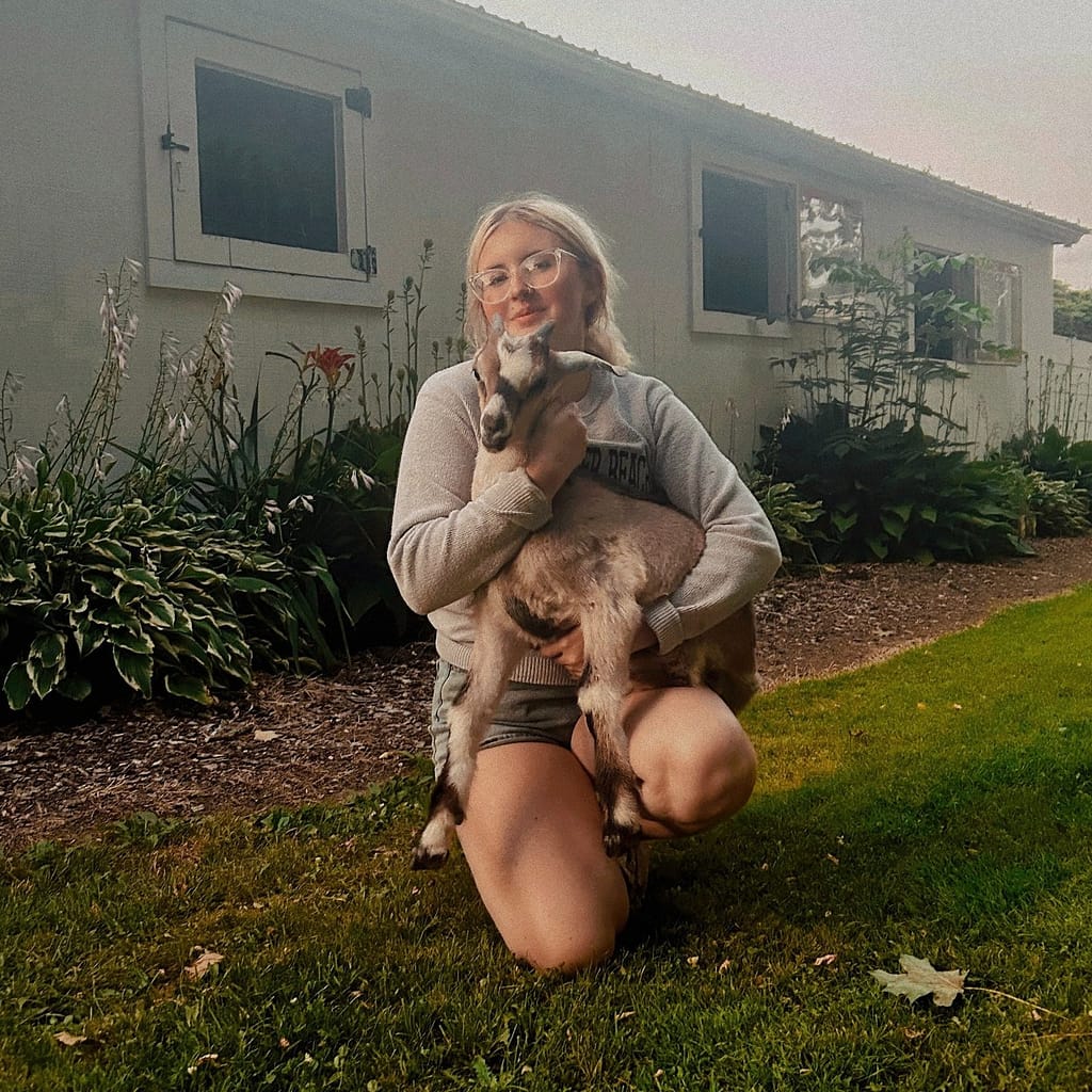 Injured Goat Zelda to Get 3D Printed Prosthetic Thanks to Student Rescue3DPrint.com | Additive Manufacturing Business 2 547574596 1212622957551180 1885859905180802455 n sX5TB4