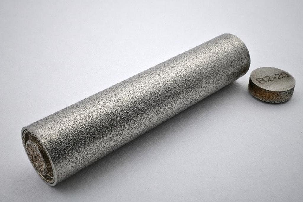 ORNL Moves Forward with 3D Printed Steel Nuclear Parts3DPrint.com | Additive Manufacturing Business 17 3D PRINTED STEEL CAPSULES 2 VWAGMb