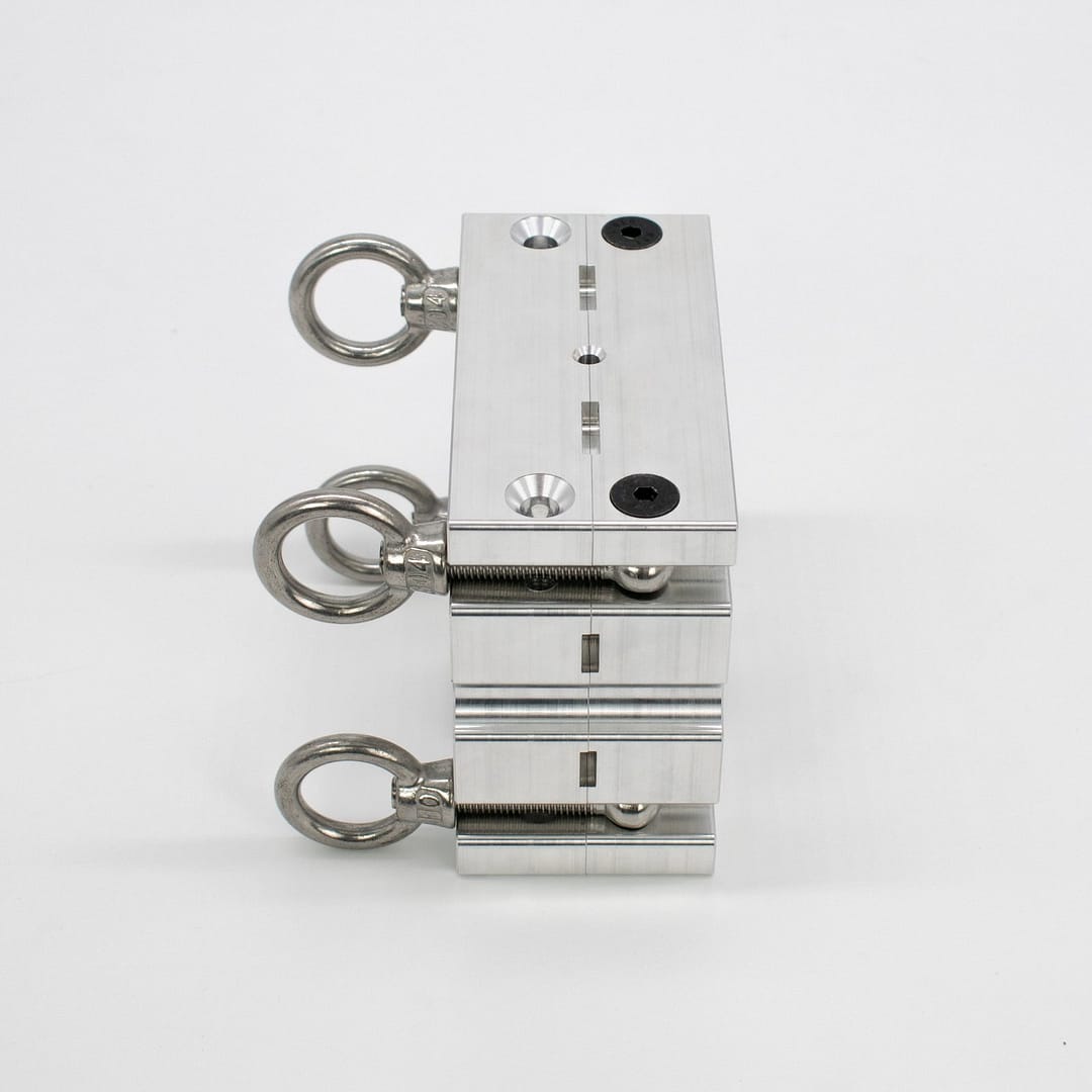 INJEKTO Brings Desktop Injection Molding With 3D Printed Molds to the Workshop3DPrint.com | Additive Manufacturing Business 2 INJEKTO Mold Backer Side istl8I