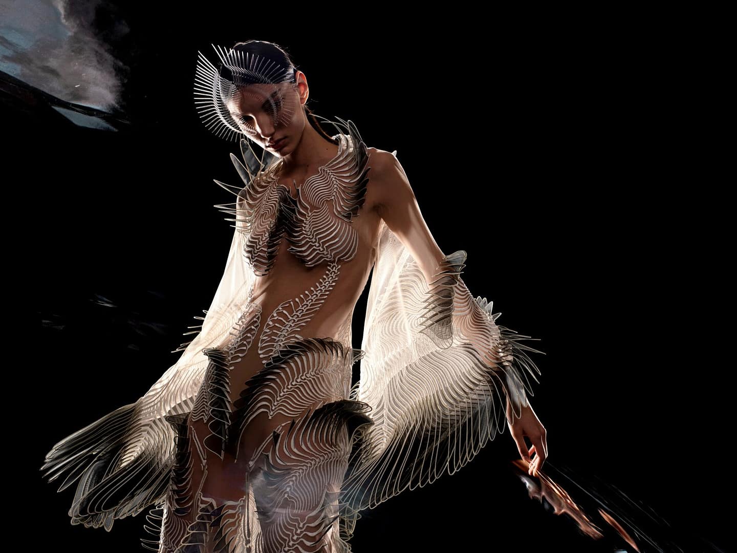 Iris van Herpen’s Dreamlike Designs Are Coming to Brooklyn Museum3DPrint.com | Additive Manufacturing Business 3 IVH David Uzochukwu scaled 1utIjR