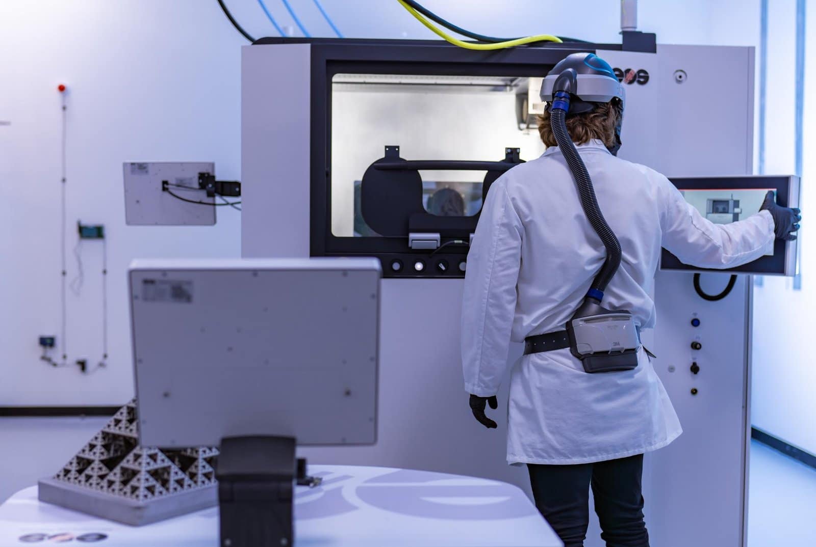 EOS & NASA Sign Agreement to Accelerate Space 3D Printing Workforce Development3DPrint.com | Additive Manufacturing Business 8 IMG 1818 ZGFvO9