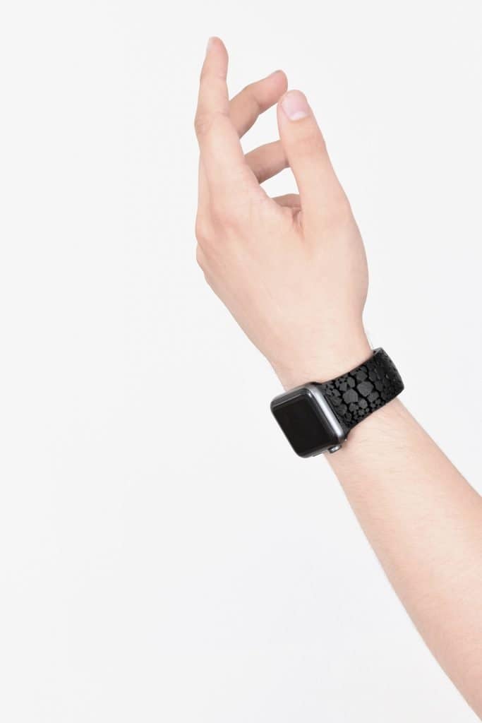 Apple To Further Scale Up Additive Manufacturing?3DPrint.com | Additive Manufacturing Business 2 Freshfiber AppleWatchBandCollection DesignbyMatthijsKok OnWrist Portrait 683x1024 Vsn6MI