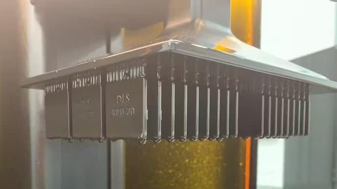 3D Printing Financials: Xometry Sets New Record in Q23DPrint.com | Additive Manufacturing Business 4 437e8983 e2cf 4248 a327 77e0d3e94290 Carbon DLS RPU 70 Build